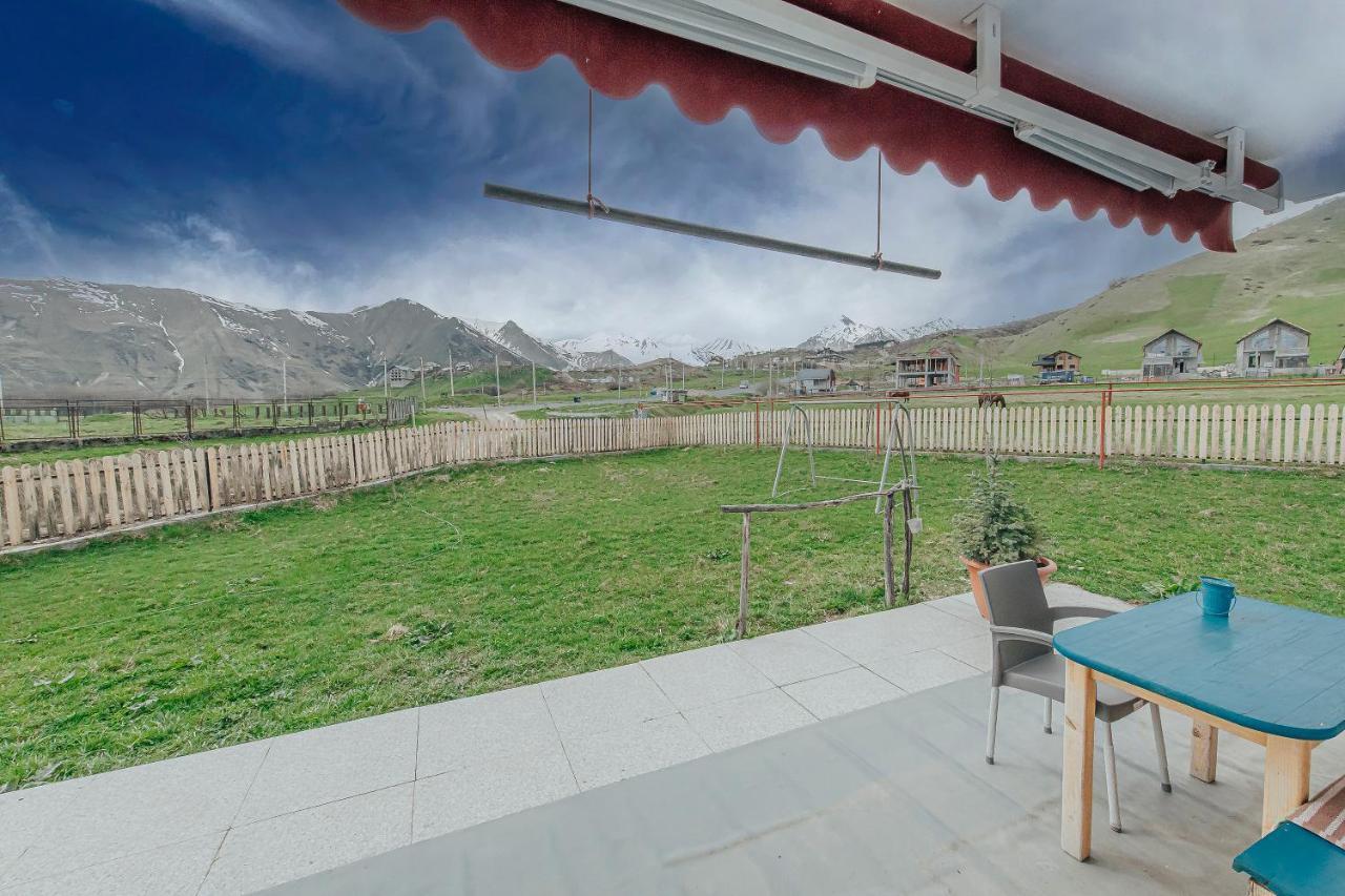 Ski House Bluebird Gudauri Exterior foto